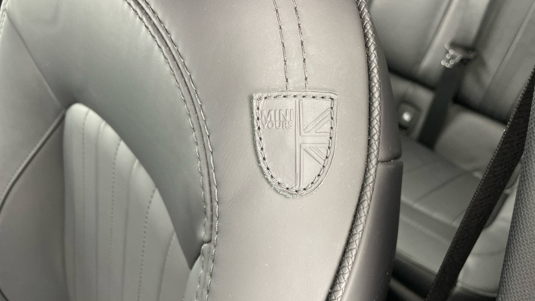 MINI Hatchback 1.5 Cooper Exclusive 5dr Auto [Comfort Pack] Petrol Hatchback